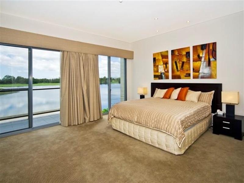 6063 Lugano Drive, Hope Island QLD 4212