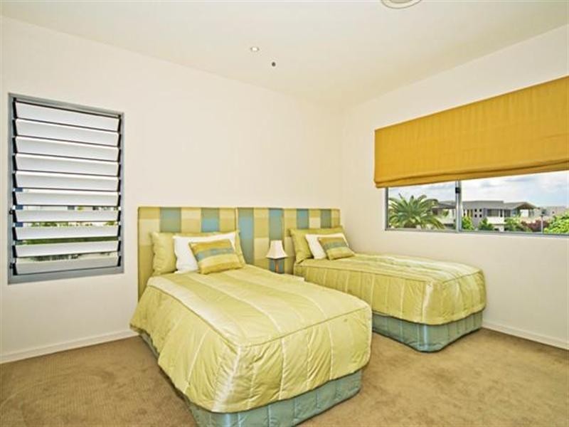 6063 Lugano Drive, Hope Island QLD 4212