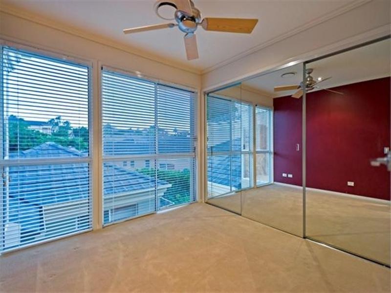 105/433 Brisbane Road, Arundel QLD 4214