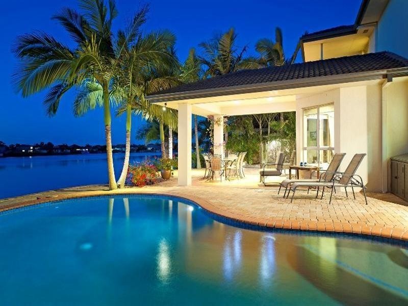 52 Lakeshore Drive, Helensvale QLD 4212