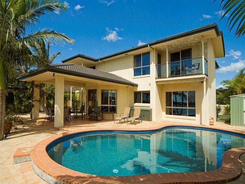 52 Lakeshore Drive, Helensvale QLD 4212