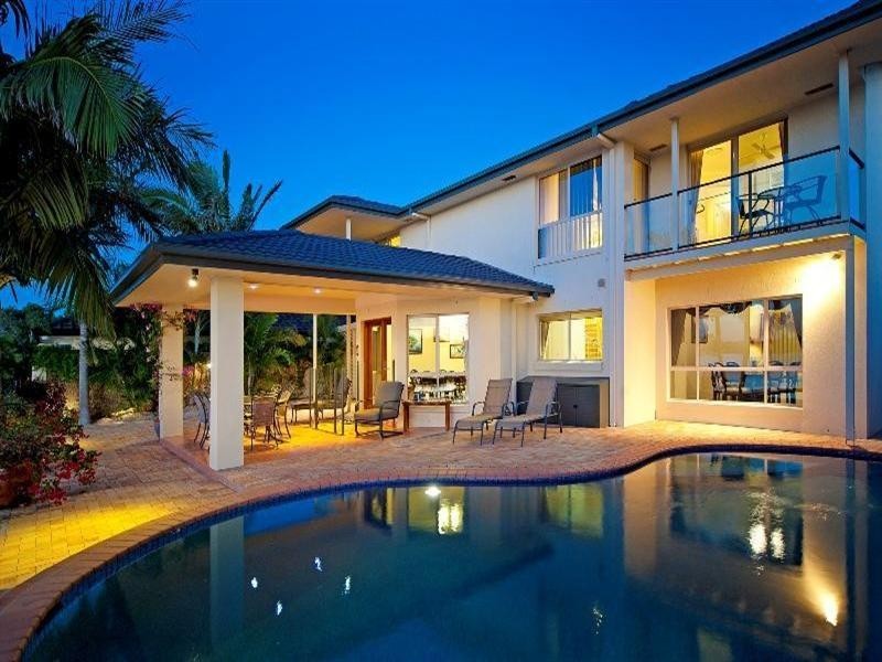 52 Lakeshore Drive, Helensvale QLD 4212