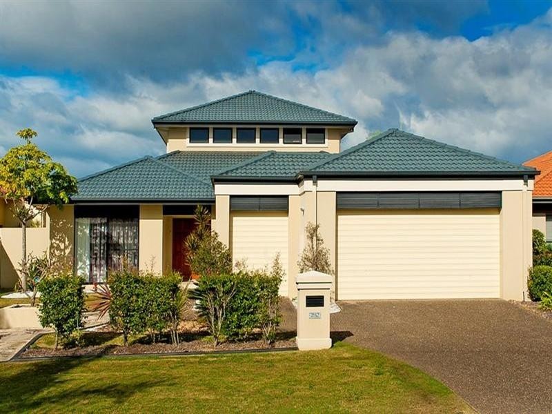 2142 Beaufort Way, Hope Island QLD 4212