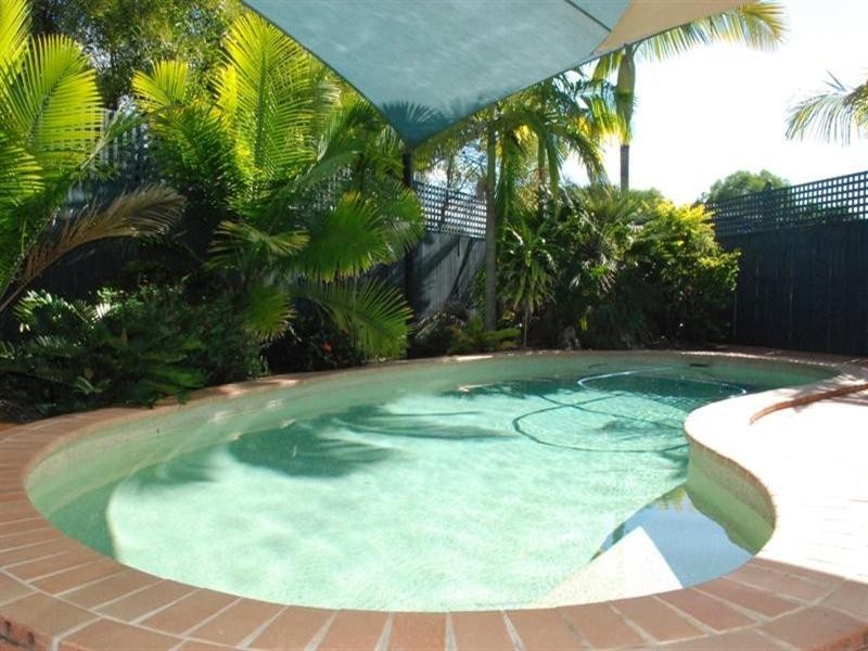 24 Rosswood Court, Helensvale QLD 4212