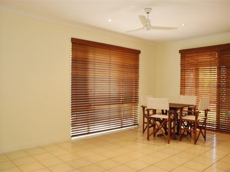 24 Rosswood Court, Helensvale QLD 4212