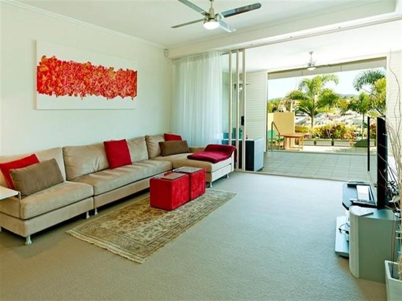 1758 Rialto Quays Drive, Hope Island QLD 4212