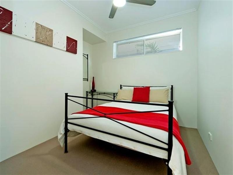 1758 Rialto Quays Drive, Hope Island QLD 4212