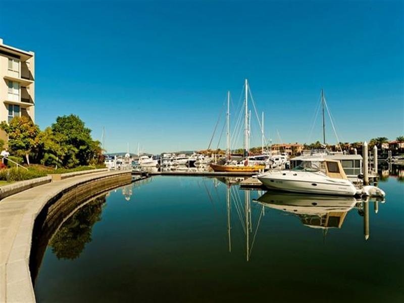 1758 Rialto Quays Drive, Hope Island QLD 4212