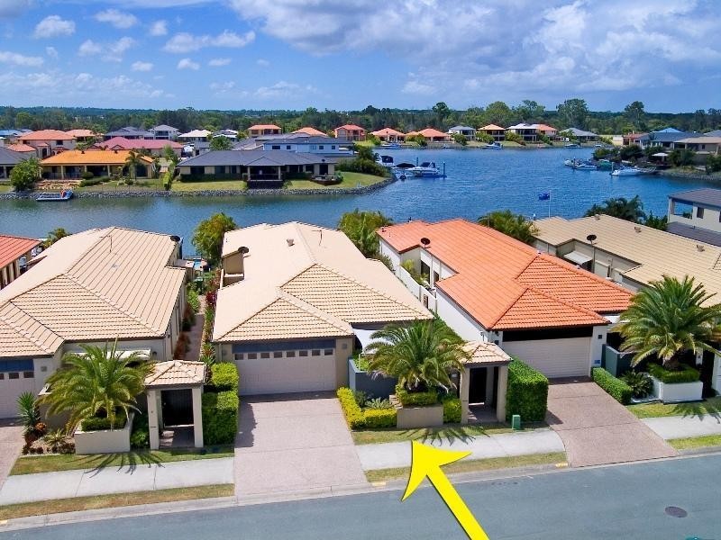 39 Lee-Anne Crescent, Helensvale QLD 4212