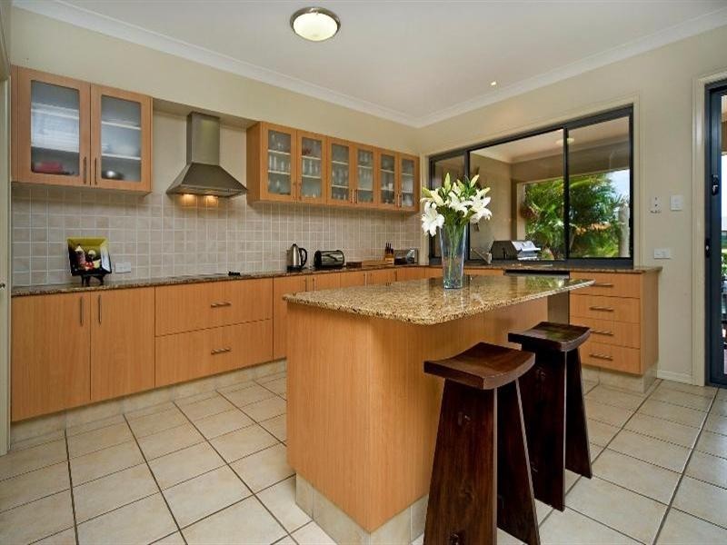 39 Lee-Anne Crescent, Helensvale QLD 4212