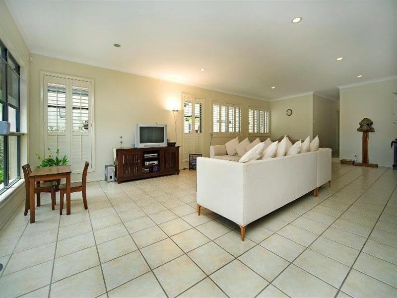 39 Lee-Anne Crescent, Helensvale QLD 4212