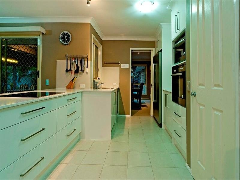 4 Arlene Park Terrace, Helensvale QLD 4212