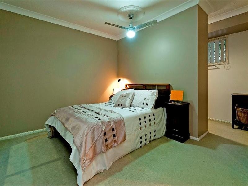 4 Arlene Park Terrace, Helensvale QLD 4212