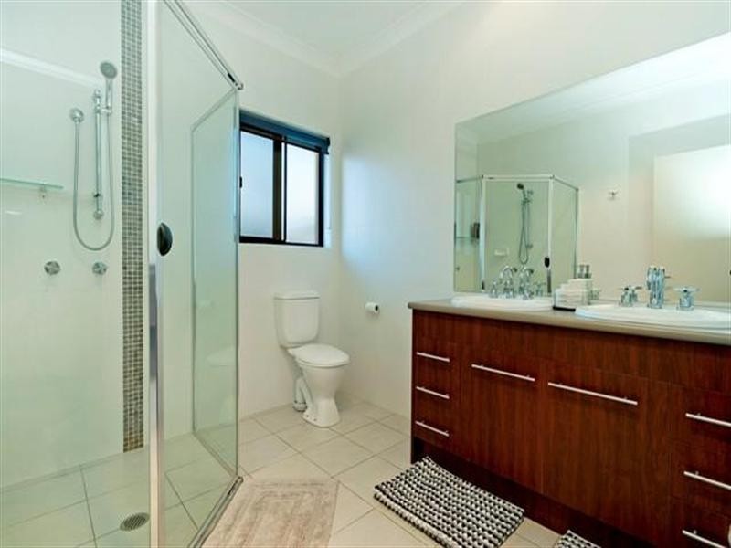 10 Lagos Court, Coombabah QLD 4216