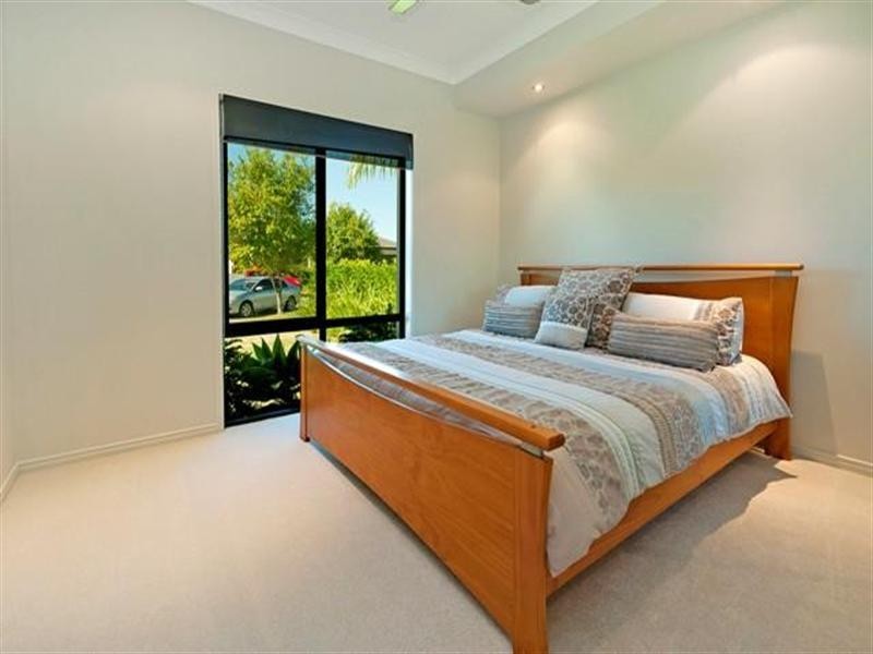 10 Lagos Court, Coombabah QLD 4216