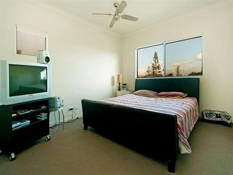 5/12 Bayview Street, Runaway Bay QLD 4216