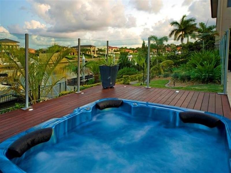 2322 Cressbrook Drive, Hope Island QLD 4212