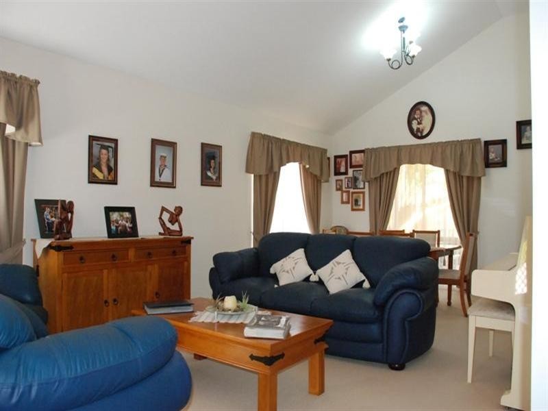 63 Tranquility Circuit, Helensvale QLD 4212