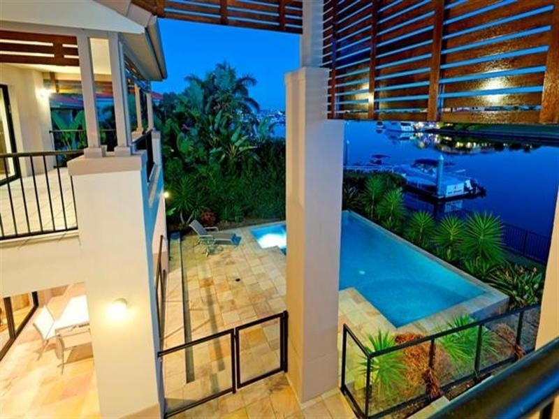 1657 Riverdale Drive, Hope Island QLD 4212
