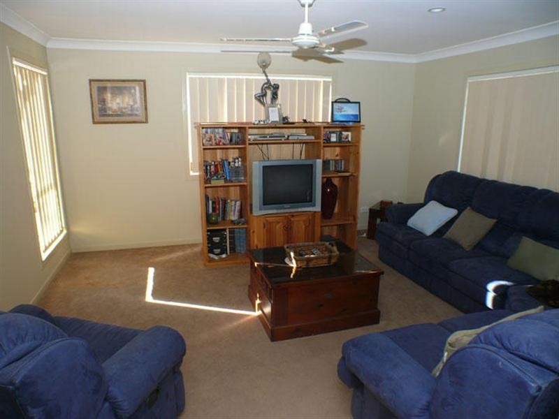 37 Lake Cootharaba Place, Logan Reserve QLD 4133