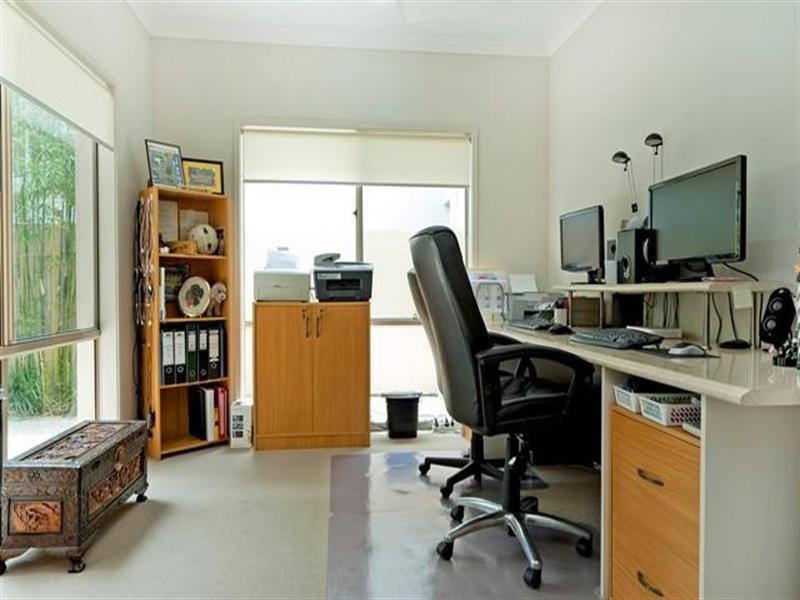 34 Riverlinks Boulevard, Helensvale QLD 4212