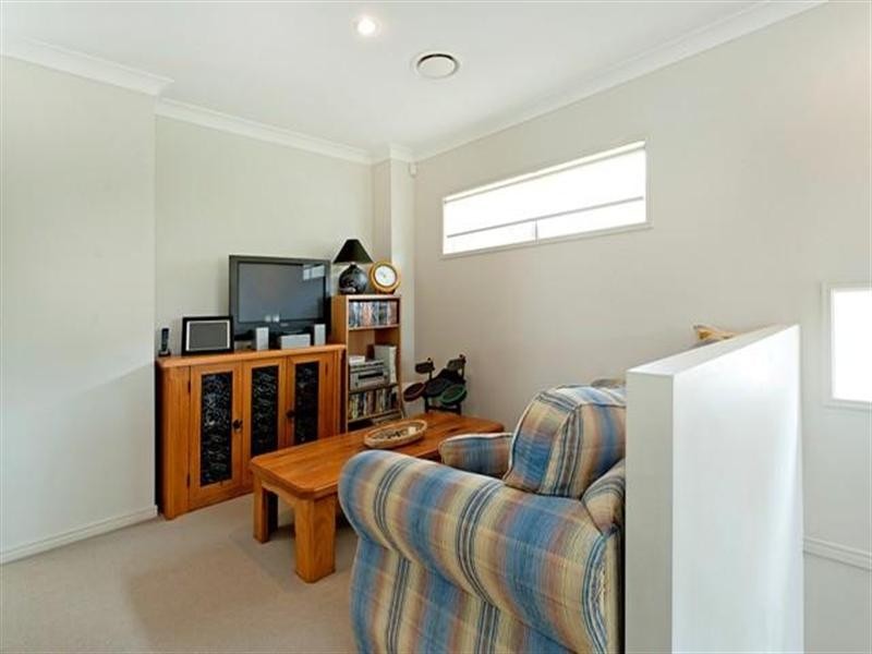 34 Riverlinks Boulevard, Helensvale QLD 4212