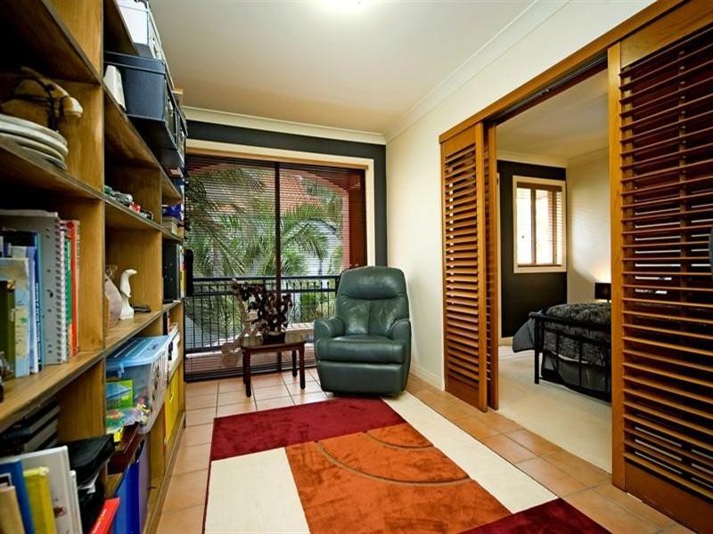 62 John Lund Drive, Hope Island QLD 4212