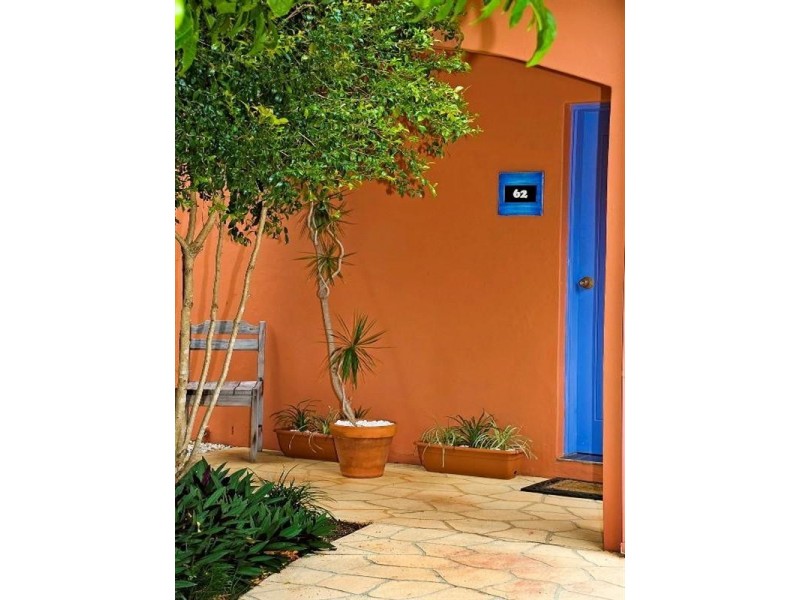 62 John Lund Drive, Hope Island QLD 4212