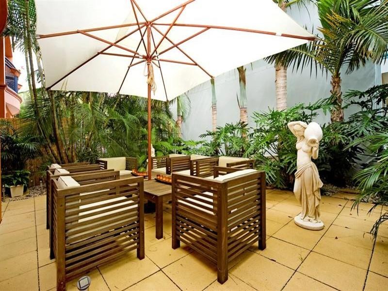 62 John Lund Drive, Hope Island QLD 4212