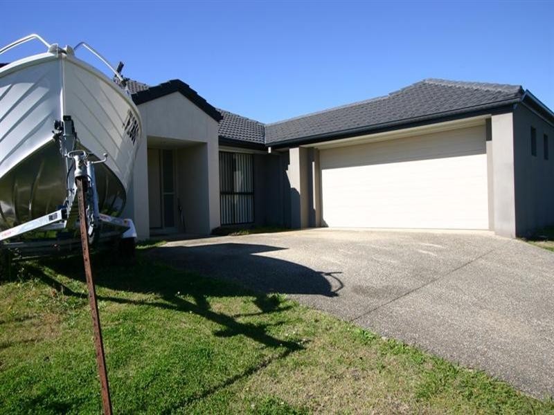 71 Cossington Circuit, Maudsland QLD 4210