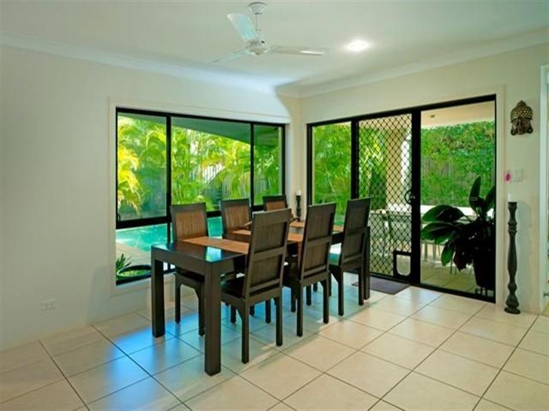 14 Ken Crescent, Helensvale QLD 4212