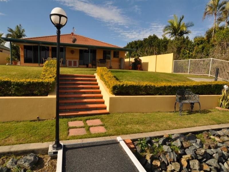 24 Eastbank Terrace, Helensvale QLD 4212