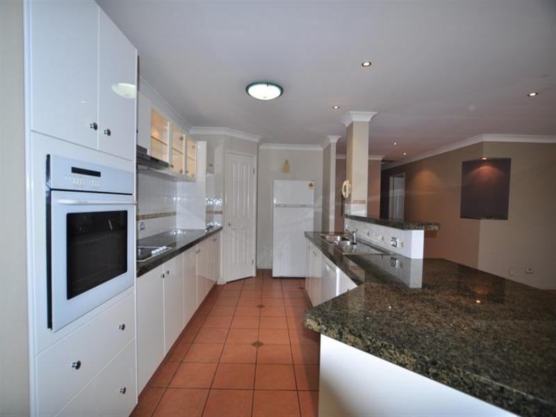 24 Eastbank Terrace, Helensvale QLD 4212