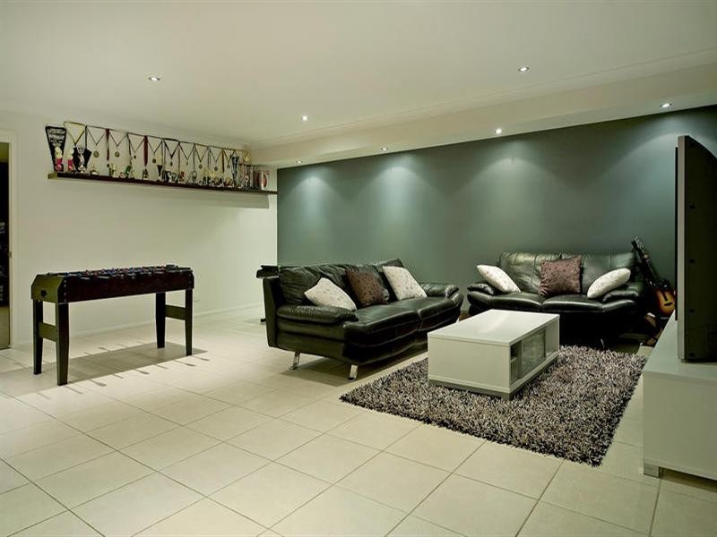 22 Eastern Court, Helensvale QLD 4212