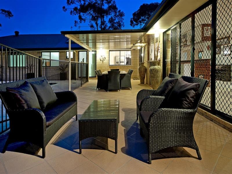 22 Eastern Court, Helensvale QLD 4212