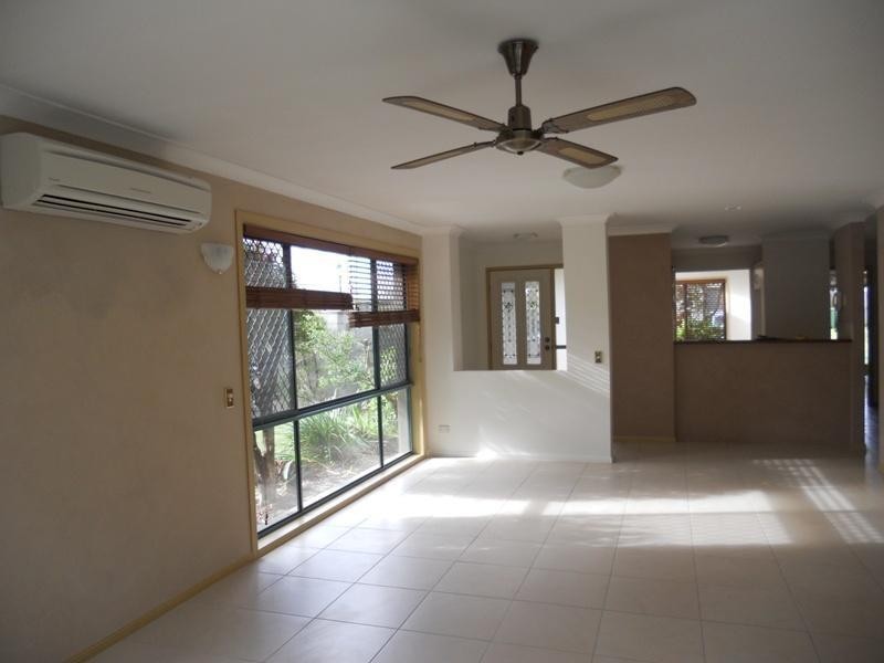 31/19 Santa Barbara Road, Hope Island QLD 4212