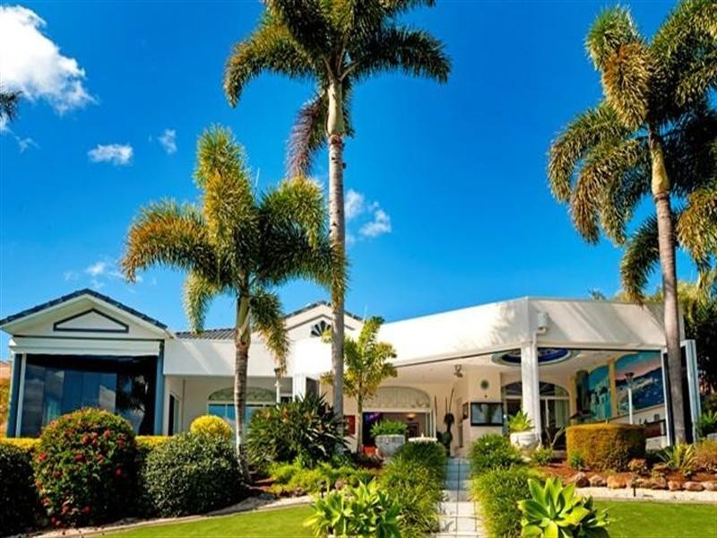 1040 Rosebank Way, Hope Island QLD 4212