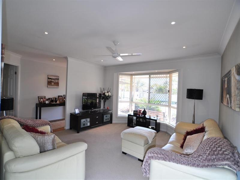 47 Monterey Keys Drive, Helensvale QLD 4212