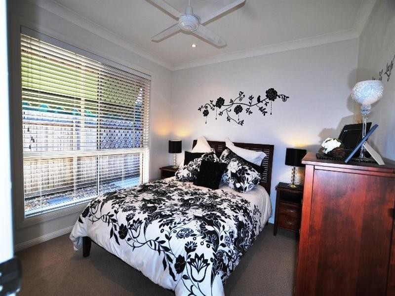 47 Monterey Keys Drive, Helensvale QLD 4212