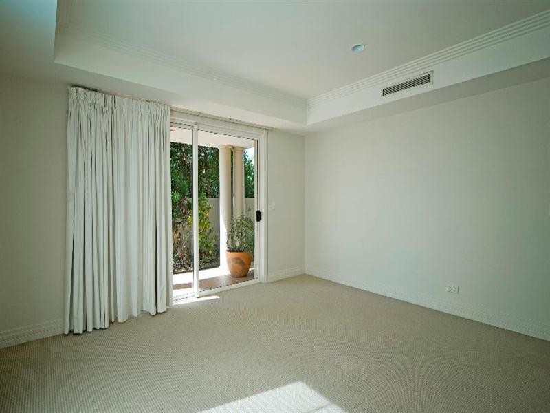 1070 Killymoon Drive, Hope Island QLD 4212