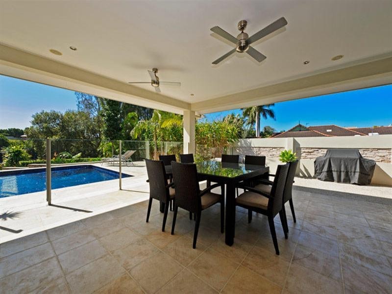 8 Saltwater Terrace, Helensvale QLD 4212