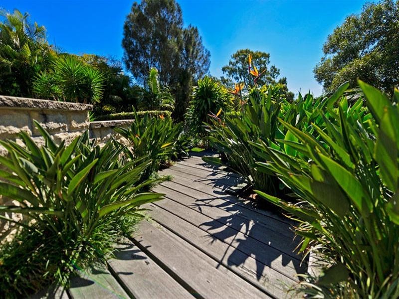 8 Saltwater Terrace, Helensvale QLD 4212