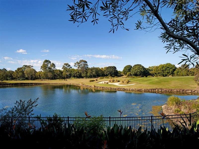 7523 Springfield Drive, Hope Island QLD 4212
