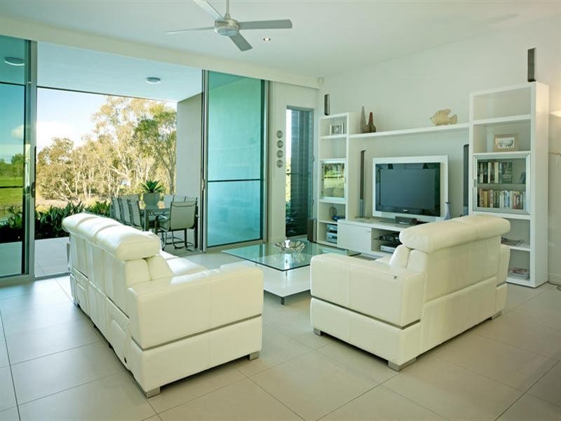 7523 Springfield Drive, Hope Island QLD 4212