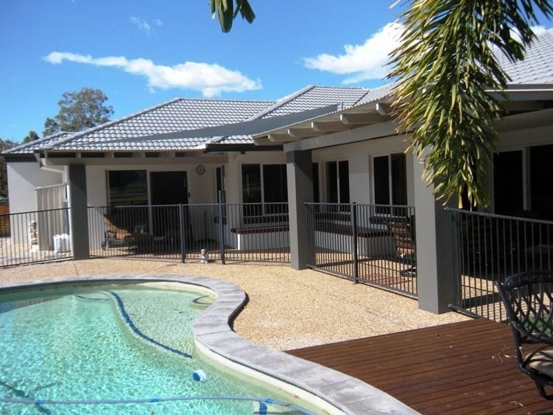 22 Hazel Court, Arundel QLD 4214