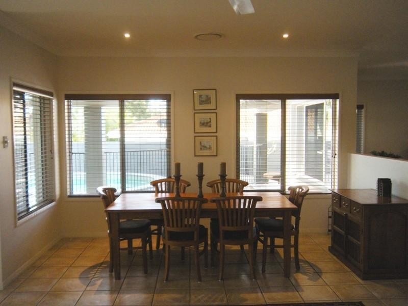 22 Hazel Court, Arundel QLD 4214