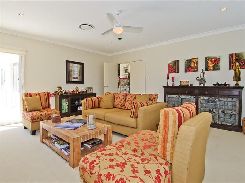 13 Meadow Court, Maudsland QLD 4210