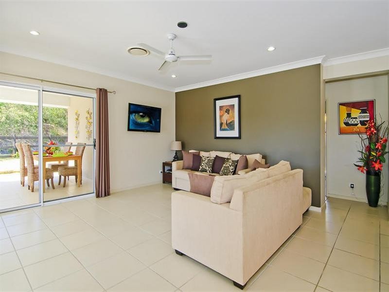 13 Meadow Court, Maudsland QLD 4210