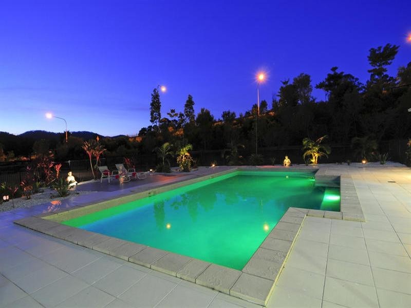 13 Meadow Court, Maudsland QLD 4210