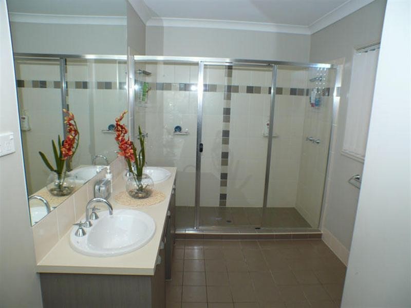 9 Bishopwood Court, Upper Coomera QLD 4209